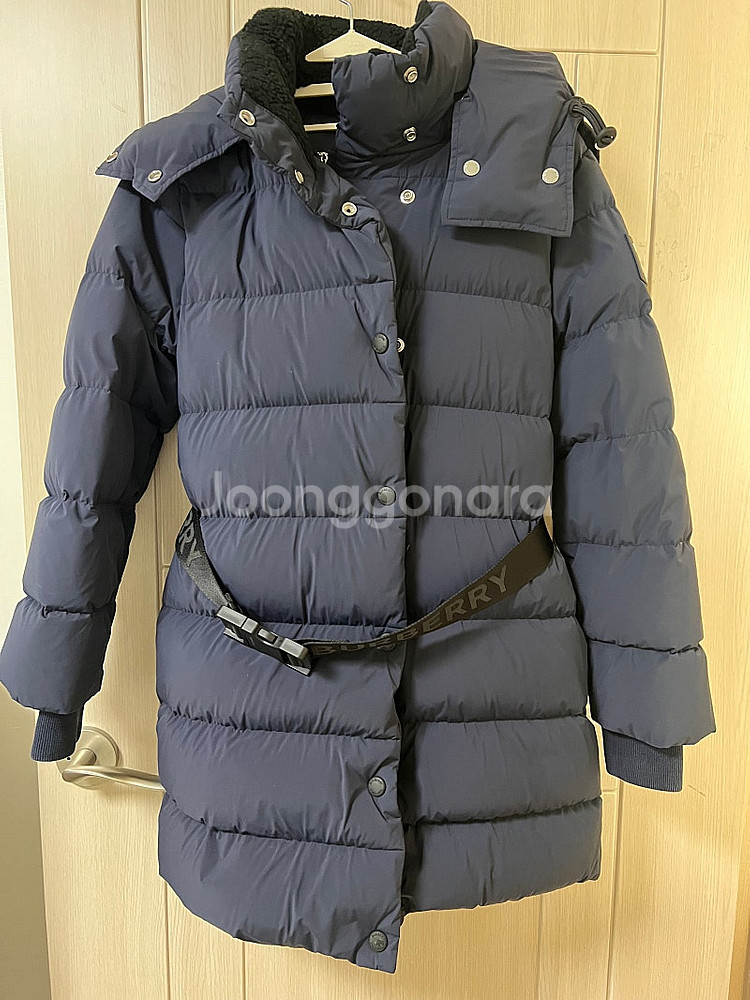 버버리 에핑햄 패딩 M--4