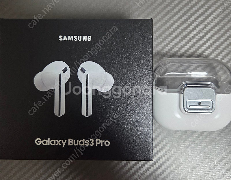 갤럭시 버즈3 프로 화이트 팝니다--0