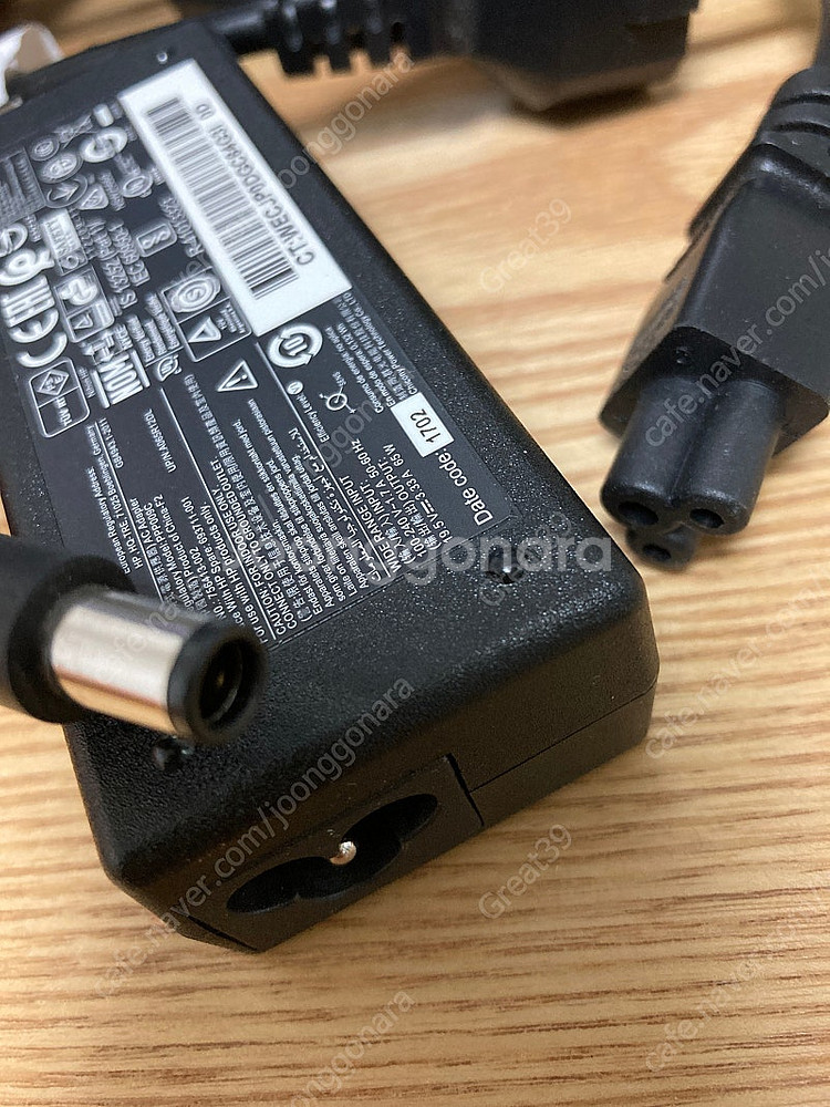 HP 아답터 19.5V = 2.31A 45w모델명 : HSTNN-DA40 아답터 19v = 4.74A모델명 : HP...--0