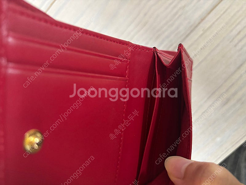 발렌티노 레드 악어가죽 반지갑--4