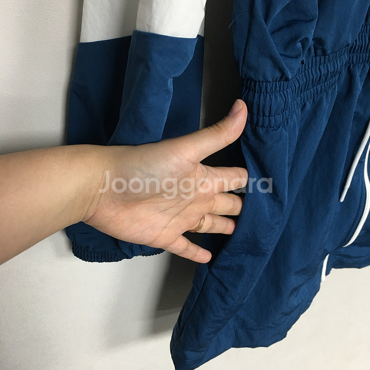 NIKE 나이키 우먼스 윈드러너 설현 바람막이 L / 랑방 마인 오브제 타임 럭키슈에뜨 산드로 마쥬 오르 시에 시스...--3