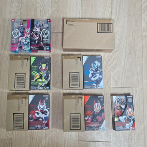 가면라이더 기츠 및 기타 SHF, DX 판매합니다.