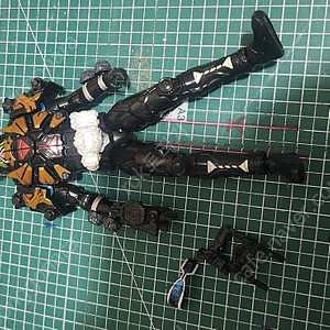 rkf 가면라이더 게이츠 리바이브 피규어
