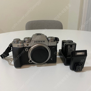 후지필름 X-T4 / 보이그랜더 23.4 / 슈퍼타쿠마 50.4 / 픽디자인 에브리데이 슬링 V2 3L