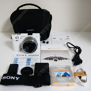 소니 A6000 화이트 2,028컷 팝니다.