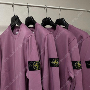 스톤아일랜드 맨투맨 로즈쿼츠 XL 판매