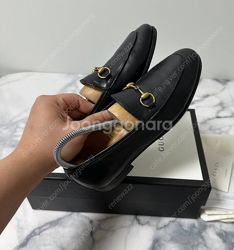 [35] 구찌 홀스빗 레더 여성 로퍼 블랙--3