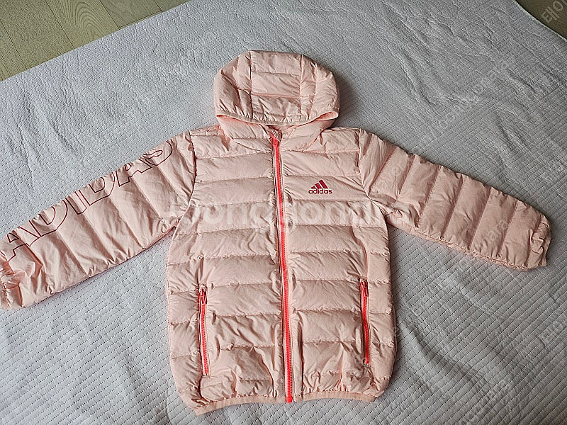 아디다스 핑크 패딩 120--0