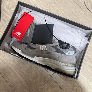 뉴발란스 M992GR D Standard 265사이즈