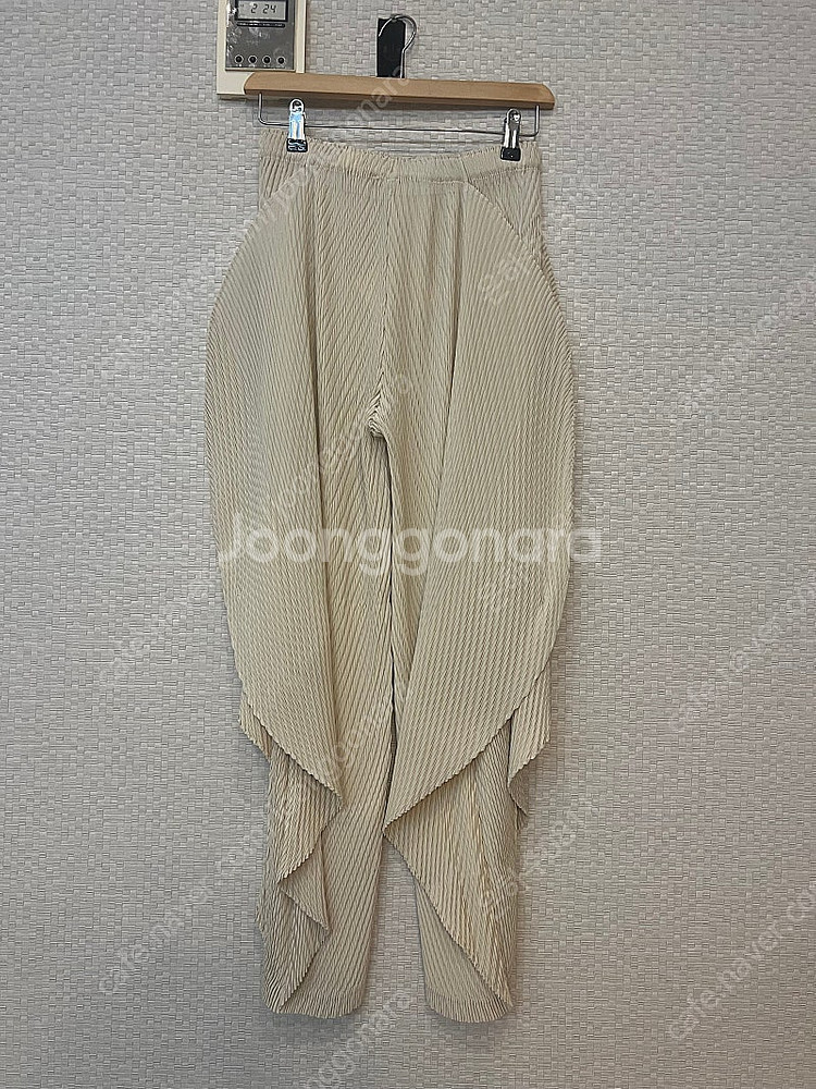 이세이미야케 오비큘러 팬츠--2