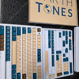 GMK Earth Tones 키캡