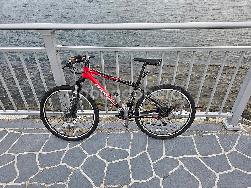 ELFAMA ULTRA LITE 7005 XTR급 자전...--0