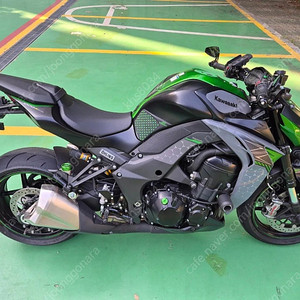 키로수짧은 마지막년식 가와사키 z1000r 에디션(신차급,21년식,77@@km,3무) 판매해요