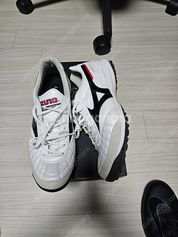 미즈노 모렐리아 살라 재팬 jp tf 풋살화 260--1