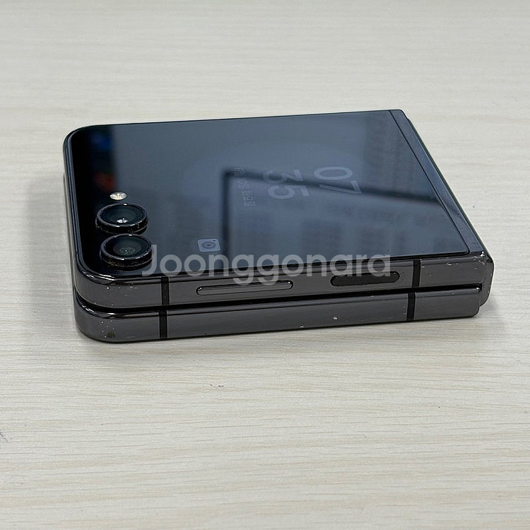 갤럭시Z플립5 그라파이트 512용량 무잔상 상태좋은폰 가성비 꿀매물 32만 판매해요--6