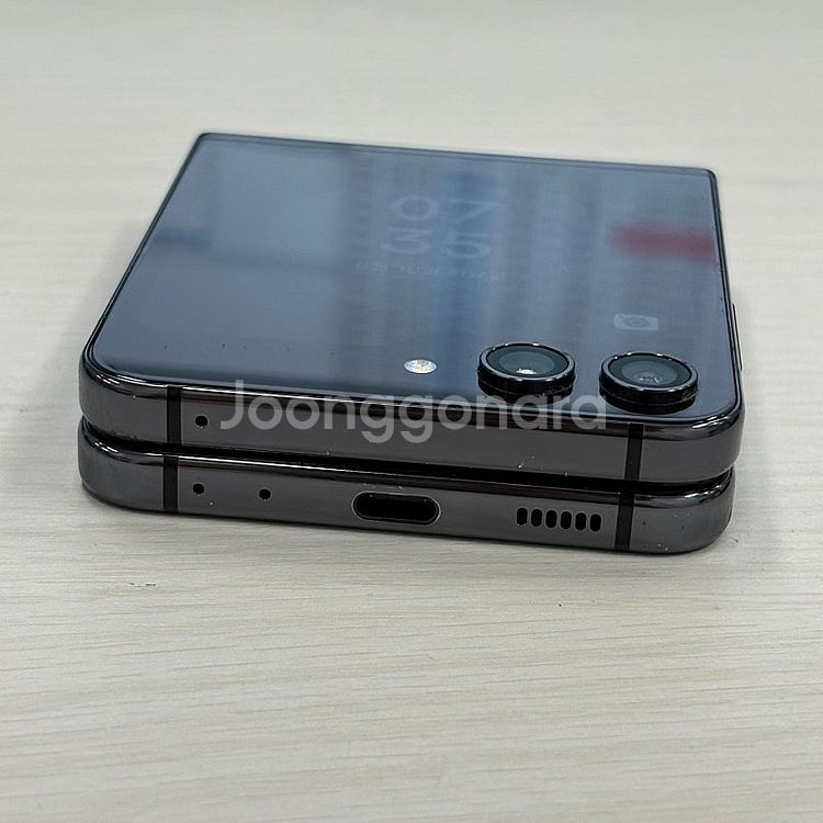 갤럭시Z플립5 그라파이트 512용량 무잔상 상태좋은폰 가성비 꿀매물 32만 판매해요--7