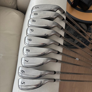 젝시오 크로스2 아이언세트 골프채 팝니다.