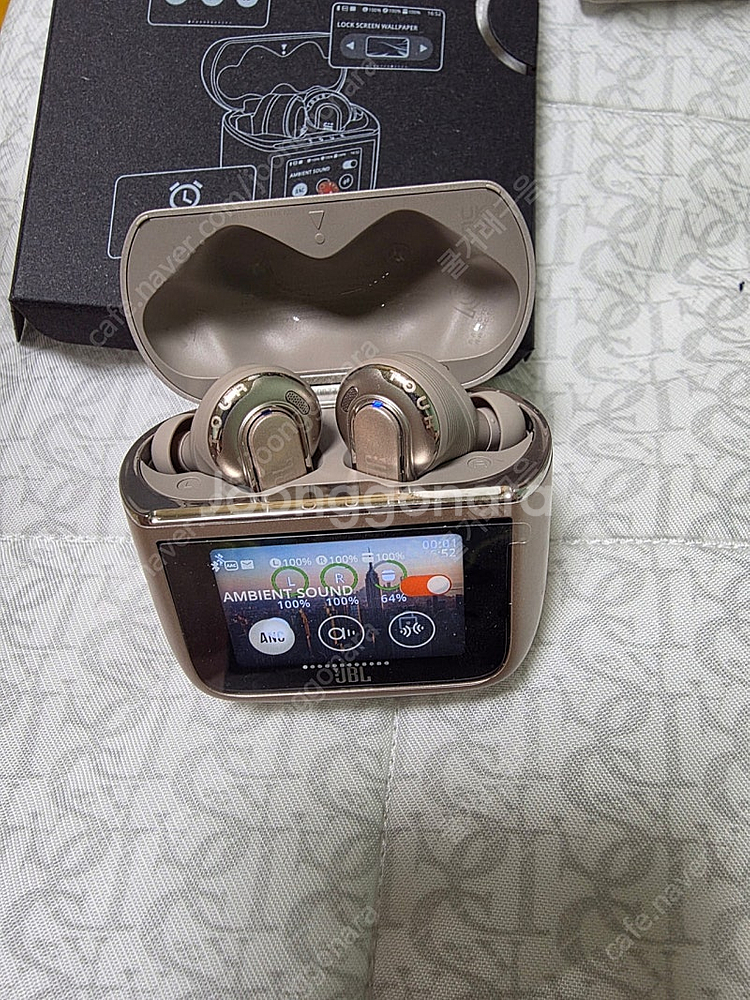 JBL TOUR PRO 3 라떼 팝니다.--4