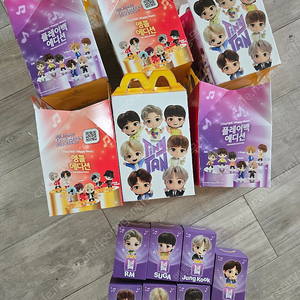 맥도날드+BtS 피규어 1차 7종 일괄(우체국운포,-당일오전접수)