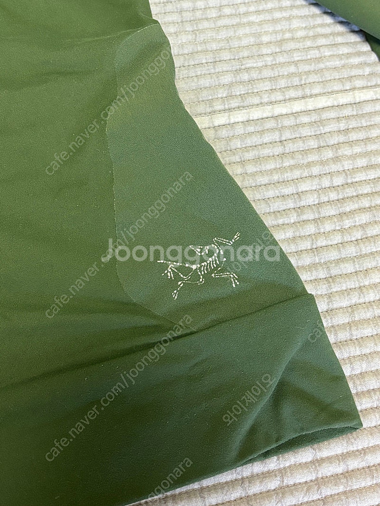 아크테릭스 후드티 우먼--1