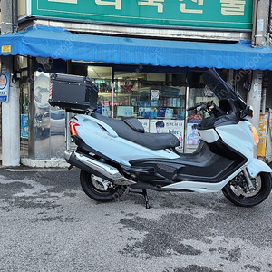 스즈끼 버그만 650 abs모댈팜니다
