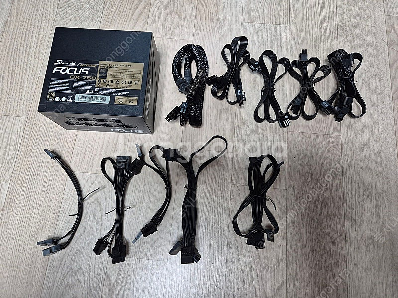 시소닉 FOCUS GOLD GX-750 풀모듈러 (75...--0