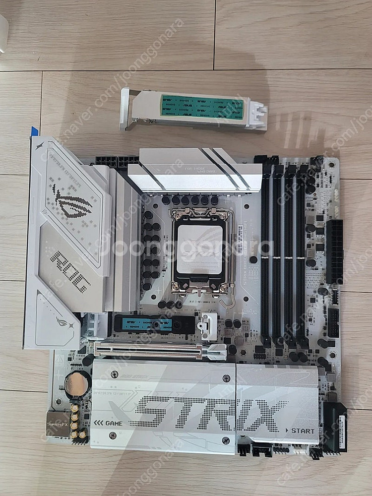 인텔 265k + ASUS ROG STRIX B860-G GAMING WIFI 팝니다.--3