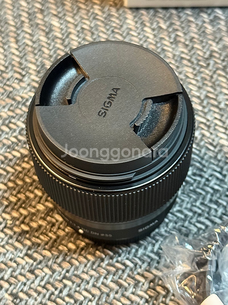 후지필름 시그마 56mm F1.4렌즈--1