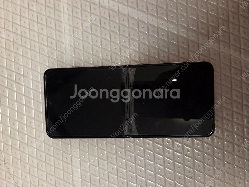 갤럭시제트플립4--0