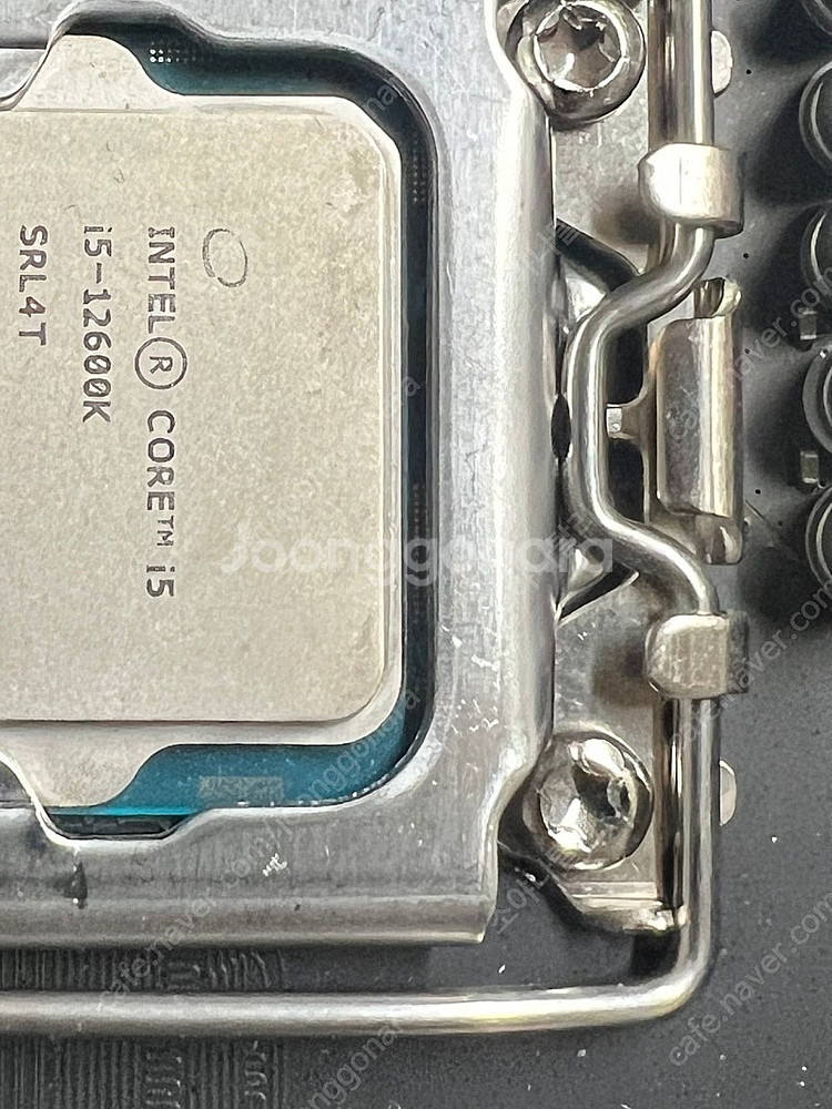 12600K MSI Z690 토마호크--2