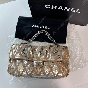 샤넬 클래식 파이톤