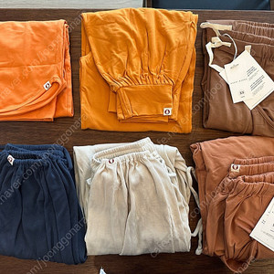 부디무드라 하의 드롭팬츠, 심플팟 미착용