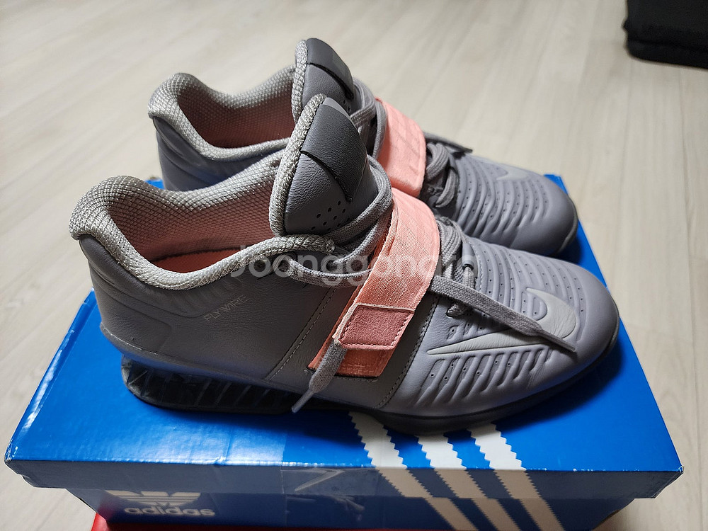 [가격인하]나이키 로말레오3 XD 회/핑 255cm / 아디다스 파워리프트5 그레이 260cm 판매--1