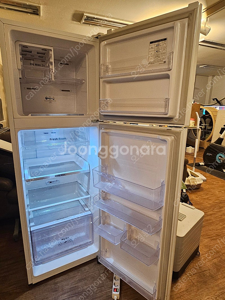 삼성 255리터 냉장고 팝니다.--1