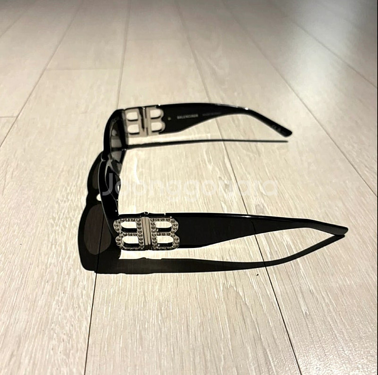 발렌시아가선글라스 gd선글라스 팝니다!!...--3