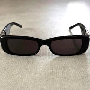 발렌시아가선글라스 gd선글라스 팝니다!!...