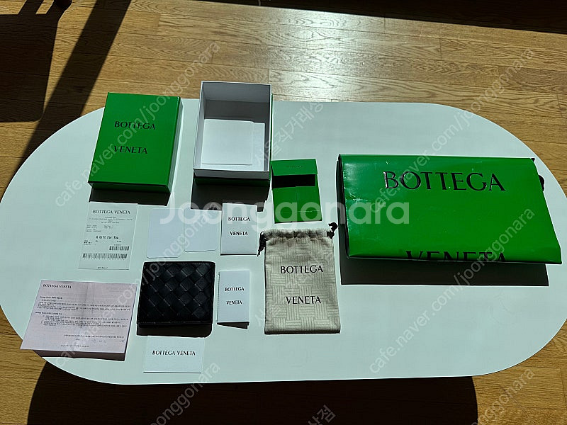 25SS 보테가베네타 남자지갑 인트레치아토 반지갑 거의새것--1