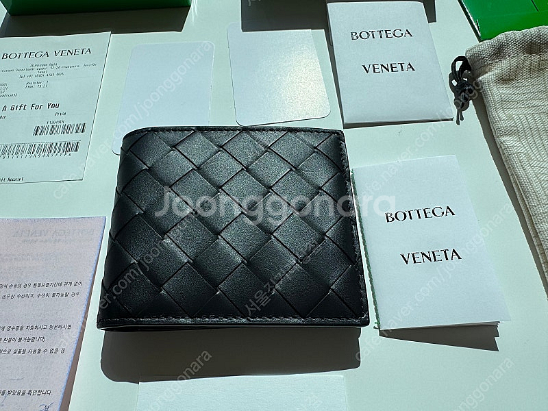 25SS 보테가베네타 남자지갑 인트레치아토 반지갑 거의새것--3