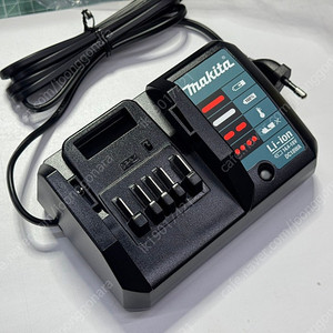 마끼다 DC18WA 충전기 팔아요 (BL1415G BL1815G BL1820G 배터리 충전용)