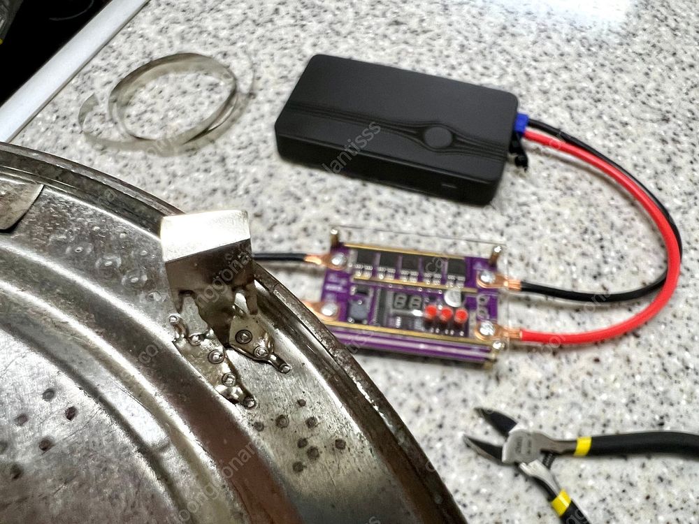 무선 휴대용 초고성능 스폿용접기(16.8V) 판매합니다.--2