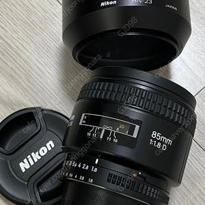 니콘 85mm F1.8D AF 렌즈 Made in Japan 팝니다.