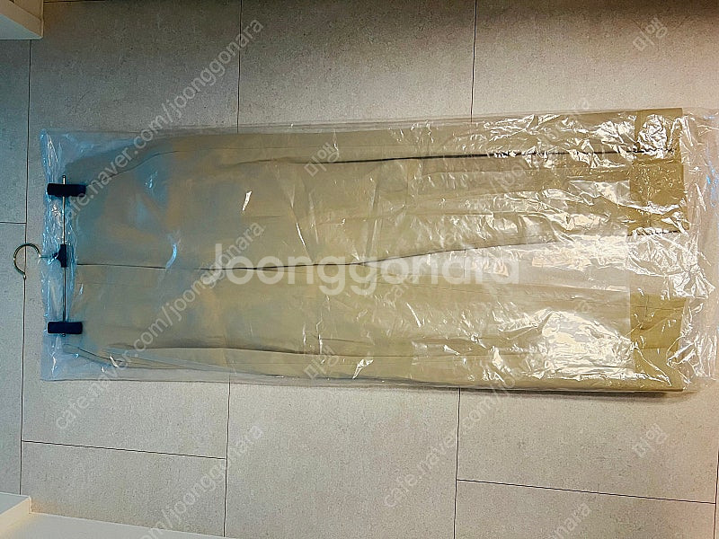 코스모폴리탄줄라이 데이지팬츠 (새상품)--0