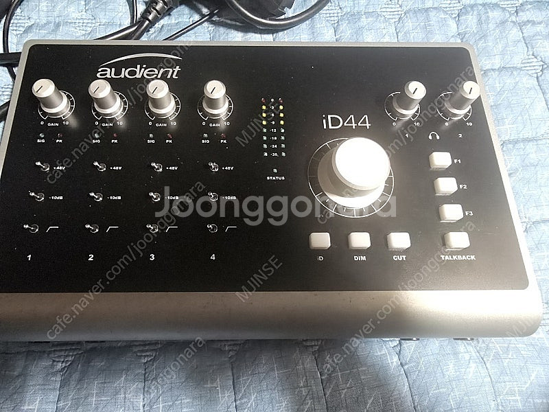오디언트 id44 mk1오디오 인터페이스--1