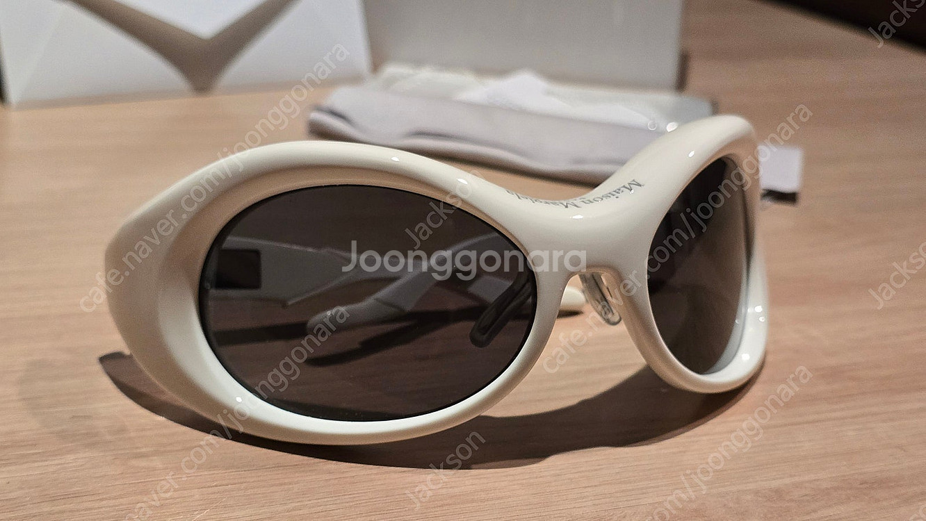 젠틀몬스터 x 마르지엘라 콜라보 선글라스 판매--3