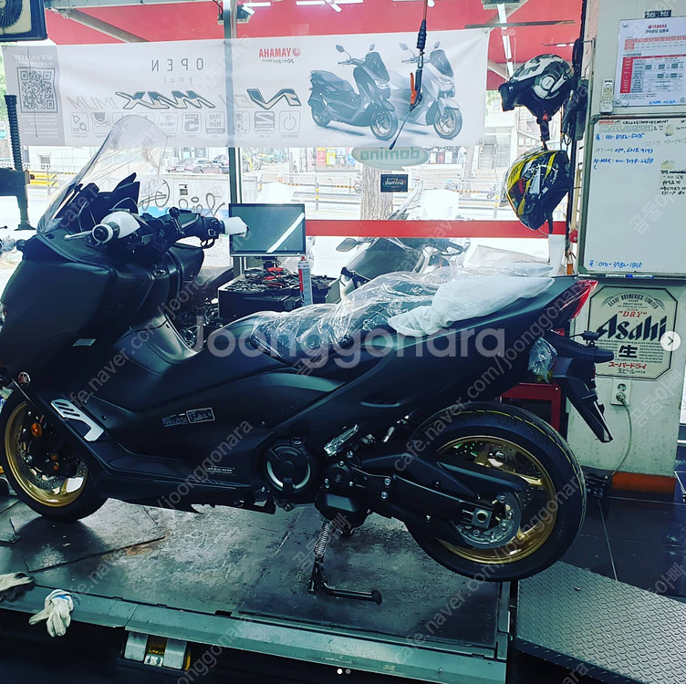 [서울 관악] 21년 6월 출고 TMAX560 팝니다.--2
