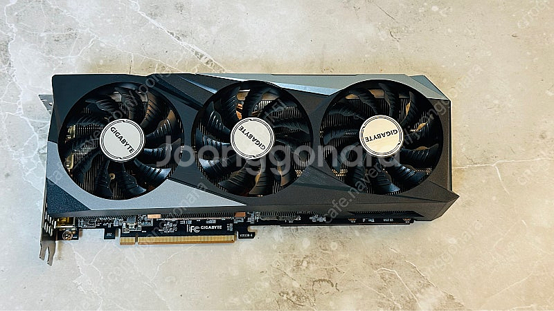 GIGABYTE 라데온 6800 XT GAMING OC...--0