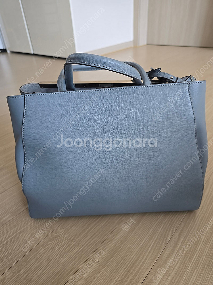 펜디 투쥬르 미듐 토드백--1