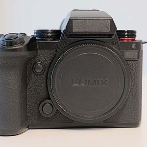 정품 파나소닉 루믹스 s5m2 28-200 렌즈 판매합니다.