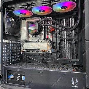 라이젠 7950X RAM32GB SSD500GB 본체 판매합니다
