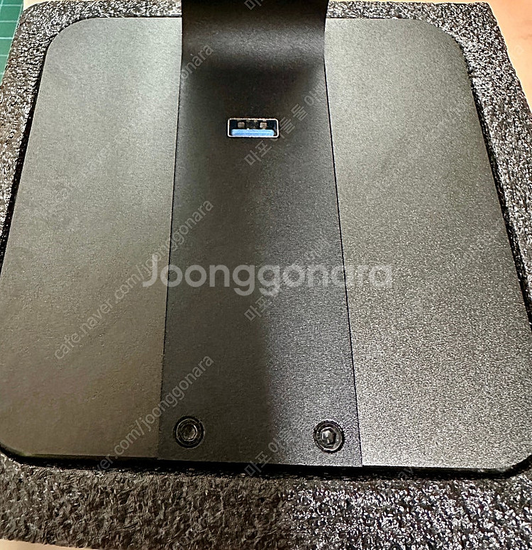 커세어 ST100 RGB 헤드셋 스탠드--2